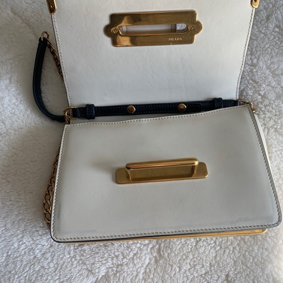 Limited edition Prada star and moon cahier bag - Picture 5 of 7